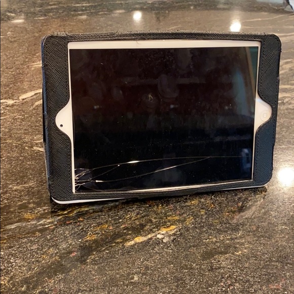 Michael Kors IPad Mini Leather Case - Picture 4 of 5